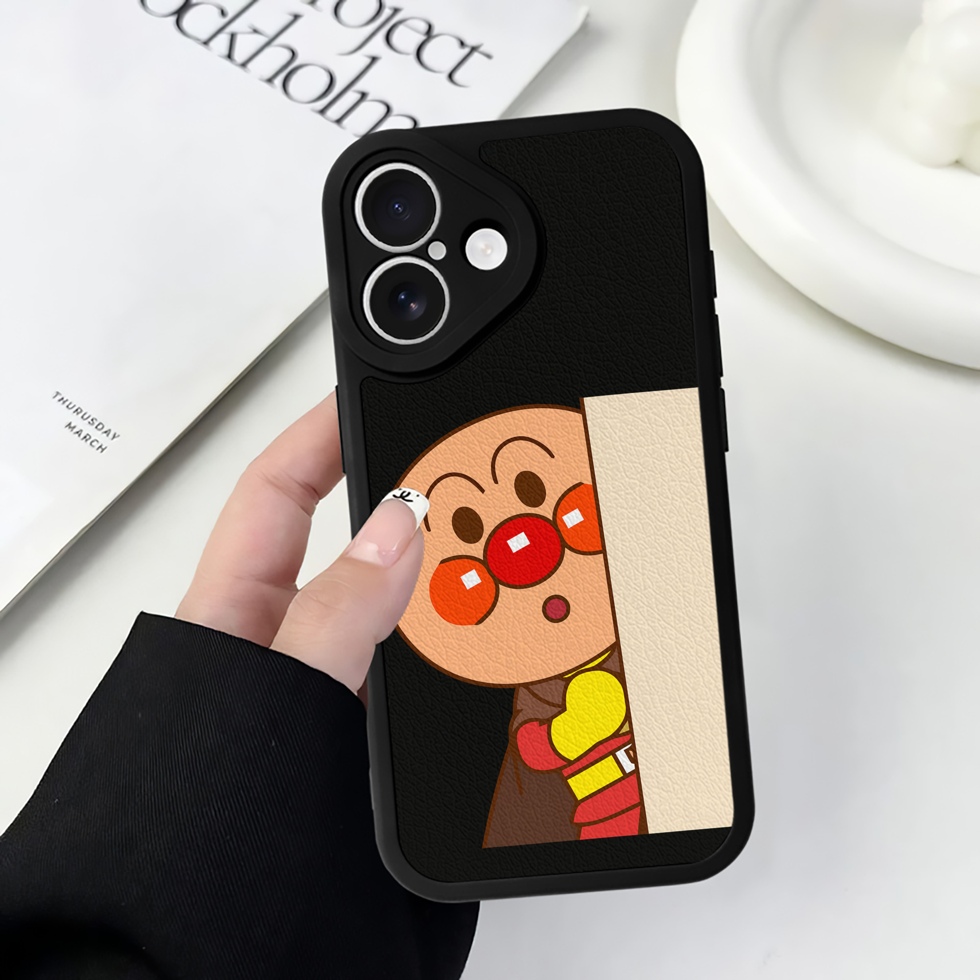 （画像用） アンパンマン Anpanman 【iPhone 16シリーズ対応】シリコンスマホケース（レザー調） 材質：シリコン